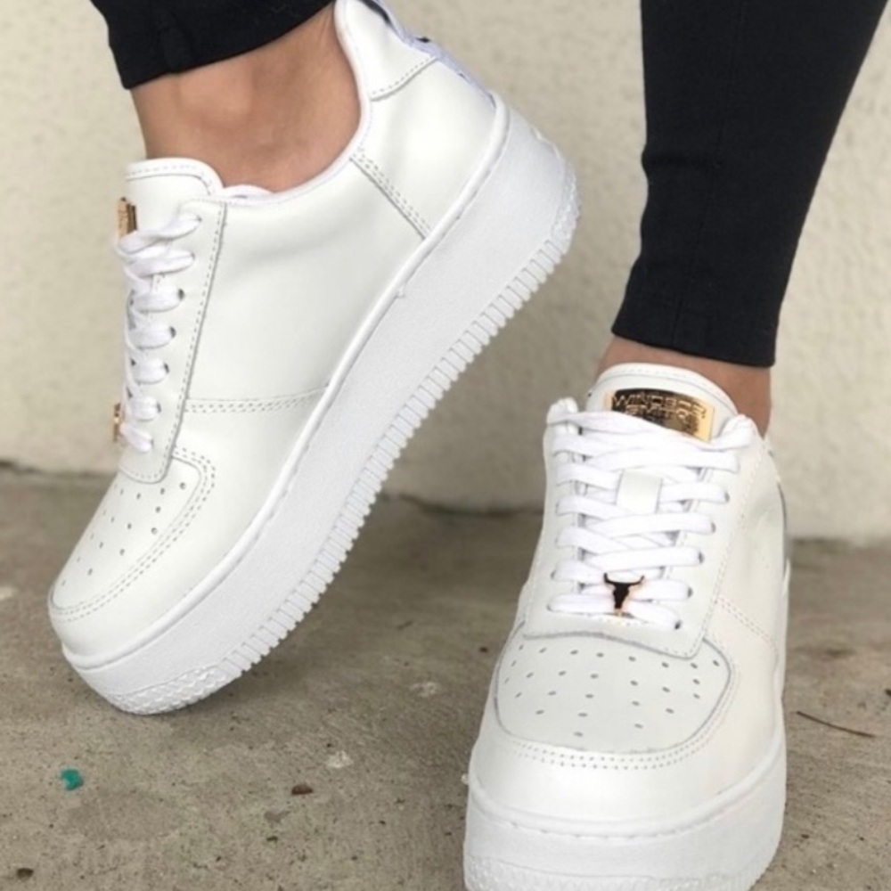 Princess Polly WINDSOR SMITH WHITE RACERR SNEAKERS